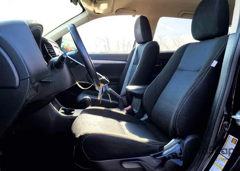 2016 Mitsubishi Outlander Es z USA, uszkodzony, nr VIN JA4AD2A38GZ040050